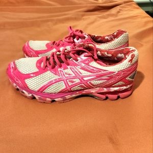 ASICS Breast cancer awareness